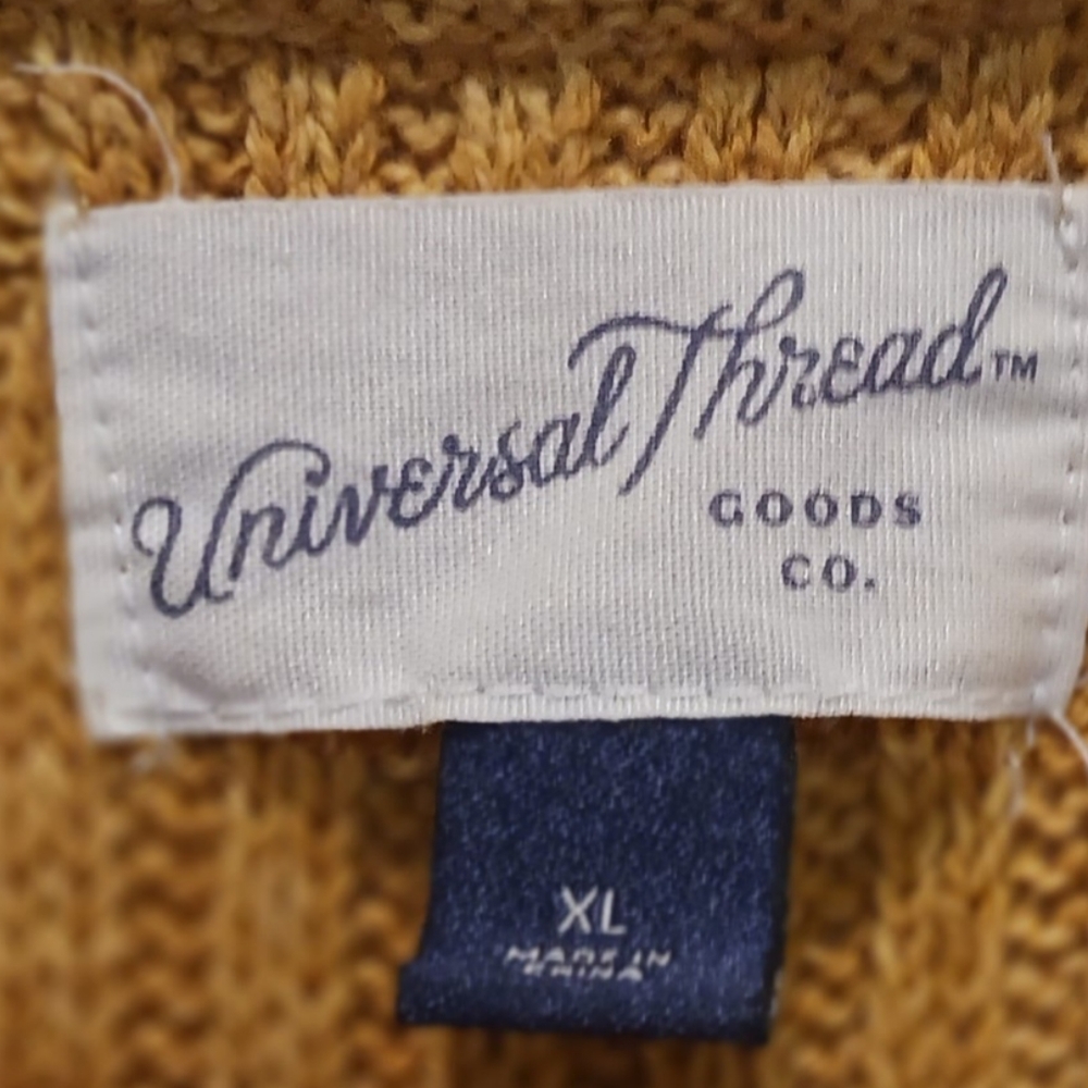 Universal Threads Knitted Sweater - image 2